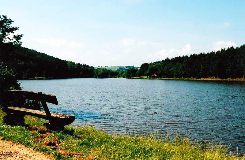 Ausblick auf einen kleinen See